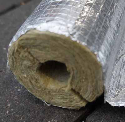 Heat and sound insulation with Aluminium foil 